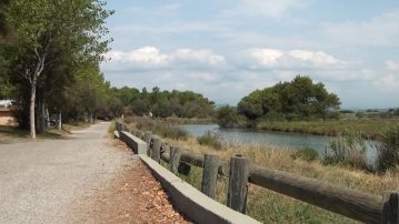 Balade au bord le l'étang de Villepey