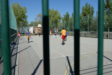 Terrain multi-sports (foot, basket, handball...)