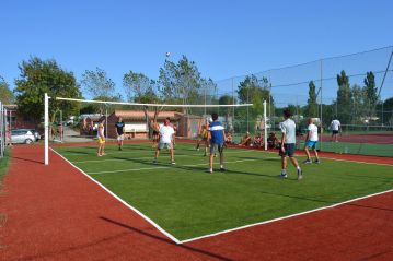 Terrain volleyball camping saint-aygulf