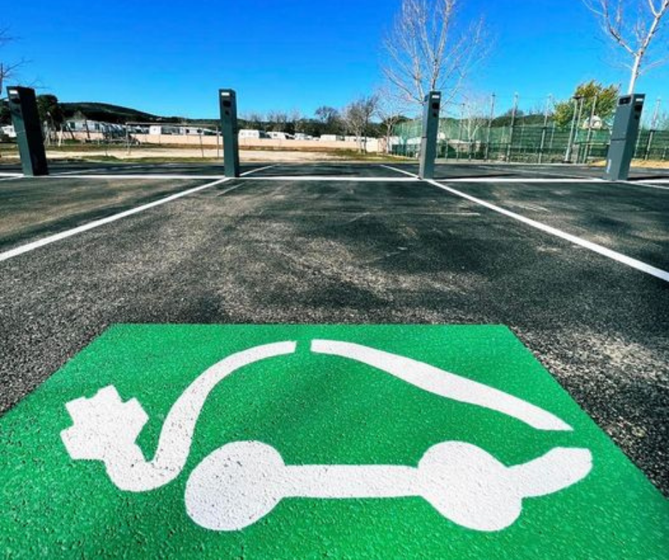 Bornes de recharges électriques gratuites au Camping Saint-Aygulf Plage !