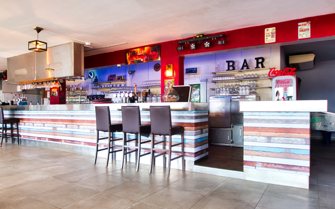 Bar Restaurant
