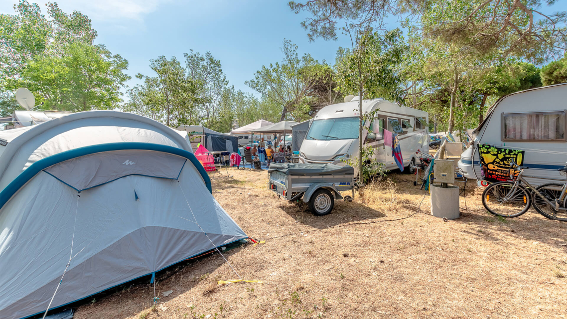 Emplacement Camping