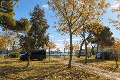 Image Octobre au Camping Saint‑Aygulf Plage : l'automne en plein air